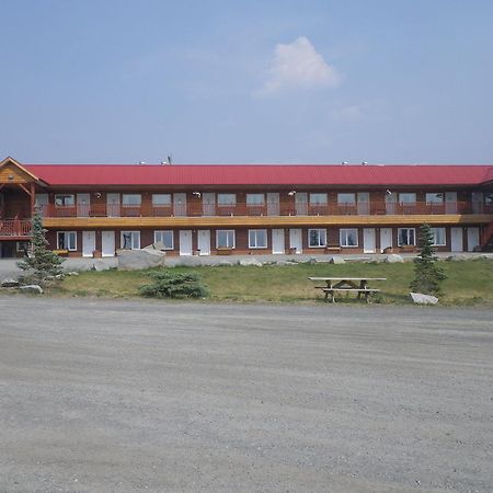 Alcan Motor Inn Haines Junction Exterior photo